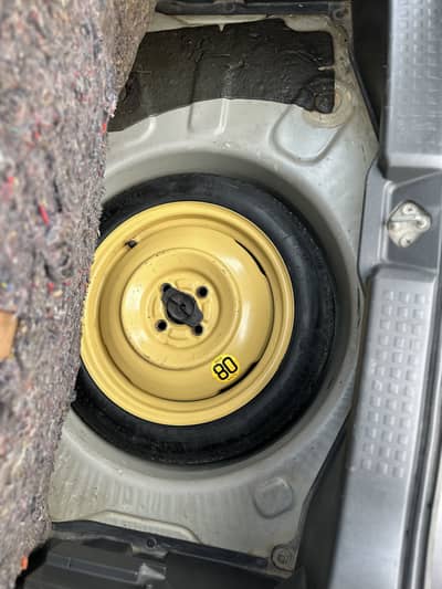 Suzuki Swift DX 1.3 Grey 2015 Almost Genuine.