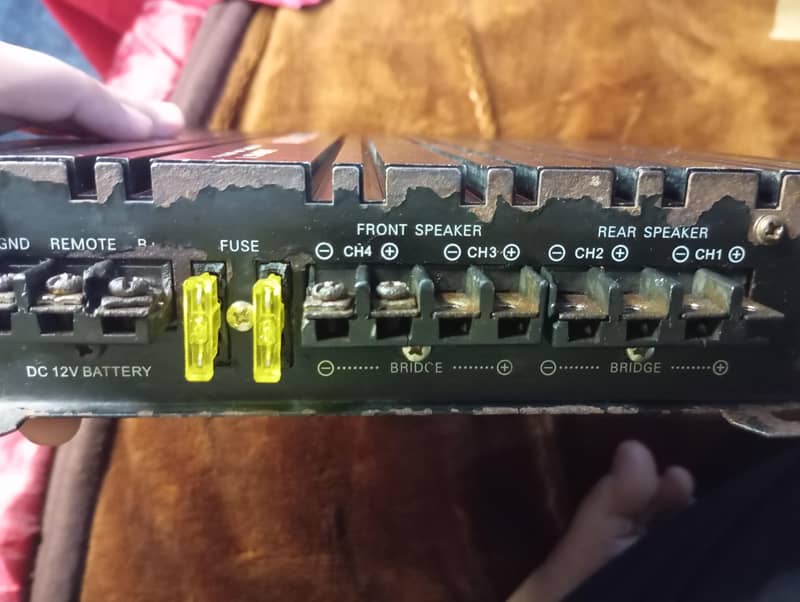 Solid audio amplifier 4 channel 6