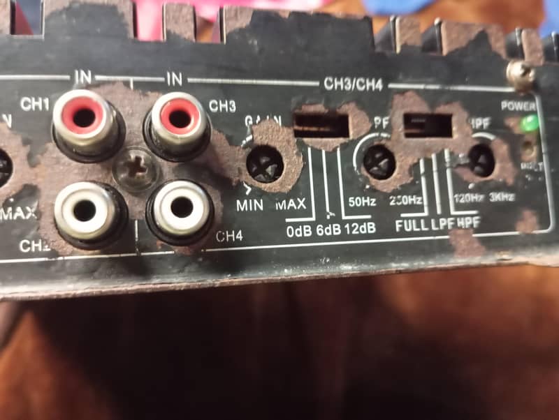 Solid audio amplifier 4 channel 11