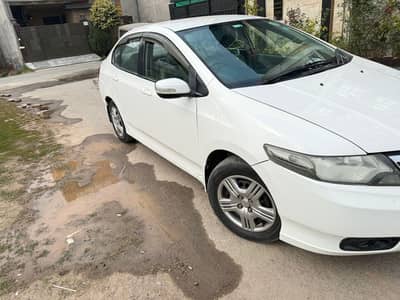 Honda city 2015 manual (Geniune Condition)