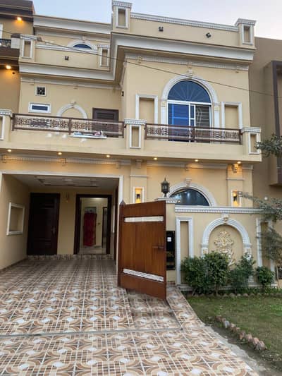 05 MARLA BRAND NEW DOUBLE STORY HOUSE AVAILABLE FOR SALE AT PRIME LOCATION IN KHAYABAN-E-AMIN L BLOCK