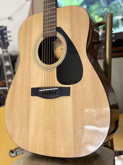 Guitars used available in perfect condition