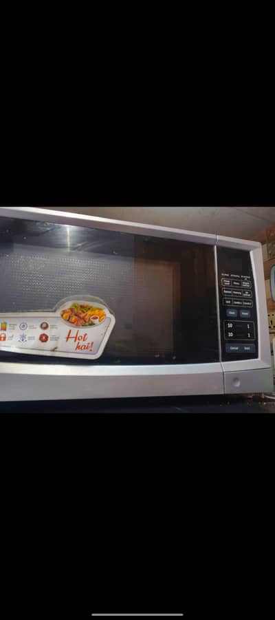 Pel Microwave oven
