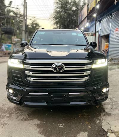 Toyota LC 300 AX Full House