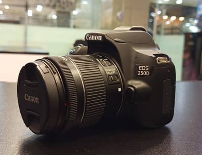 Canon 250D 18-55 IS STM