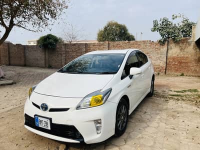 Prius 13/17 B2B genuine only 1gate minor touch ABS& BAtery 100 perfect