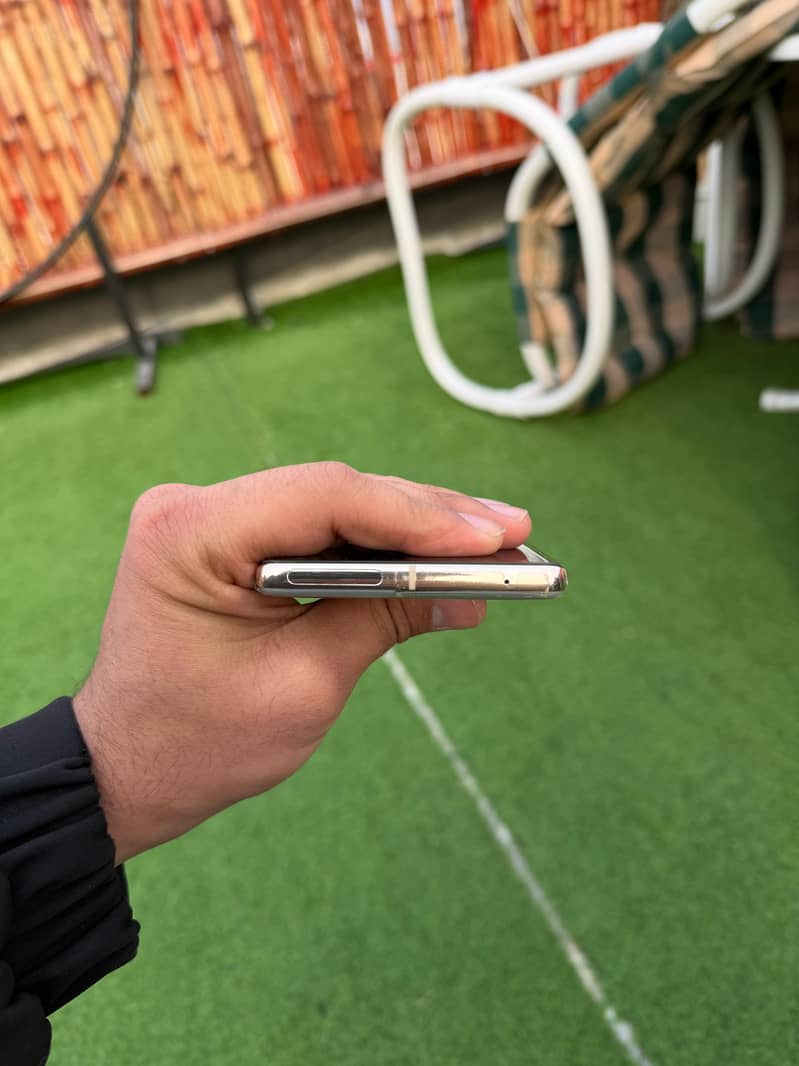 Google Pixel 7 Pro 4