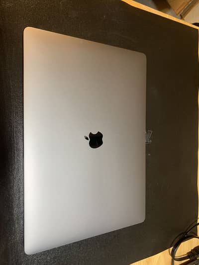 Genuine Macbook Pro 2019 - US buy original handcarried to Pakistan