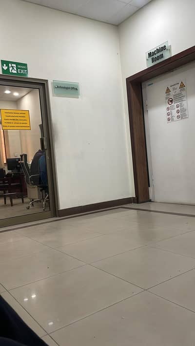 Need a Photoshop Editiors