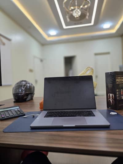 Apple MacBook Pro 16-inch 16-512GB 2021