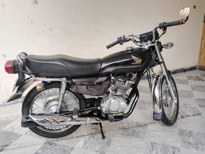 Honda CG 125 special edition ( self start)