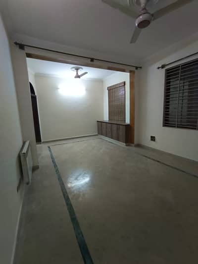 10 Marla Upper Portion For Rent
