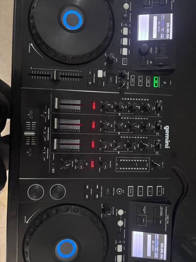 Gemini CDMP 7000 DJ controller