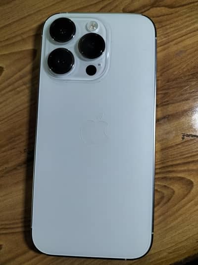 14 pro silver 100 percent health