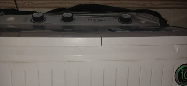 Dawlance Twin Tub Washing Machine – Excellent Condition