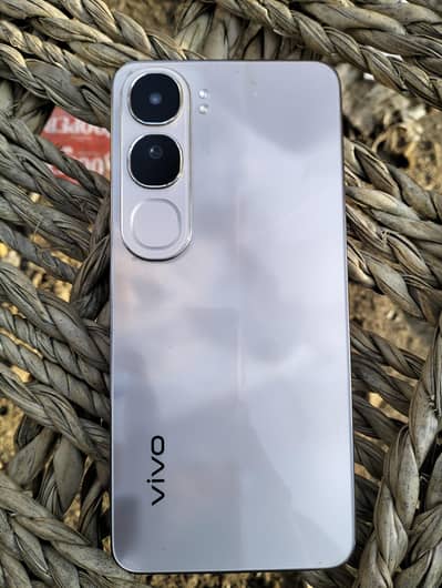 vivo y200