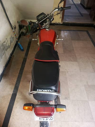 Honda 70 red color total genuine
