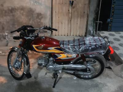 Honda 70 new  2025 model all okay