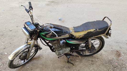 Honda CG125 Karachi number Urgent sale 63000
