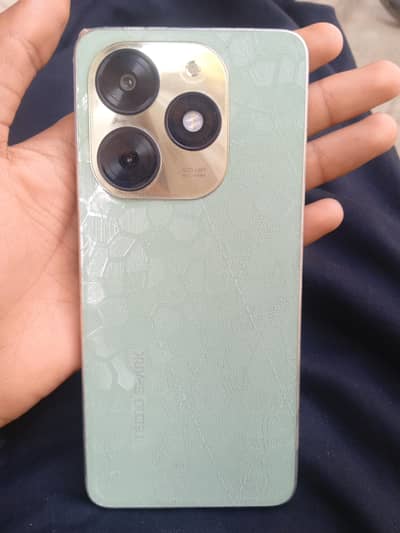 tecno spark 20c. 10 by 10 condition