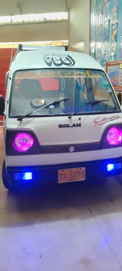 Suzuki bolan 2008 full original  in and  only 20% out touch up .