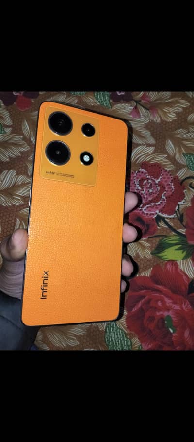 Infinix note 30 argant sile