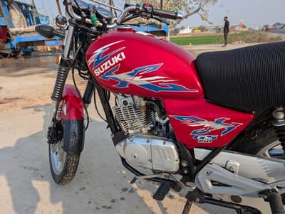 GS 150SE, 2018 Model 9/10, Prestine Condition for Sale