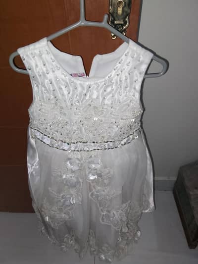 White tale frock for girls
