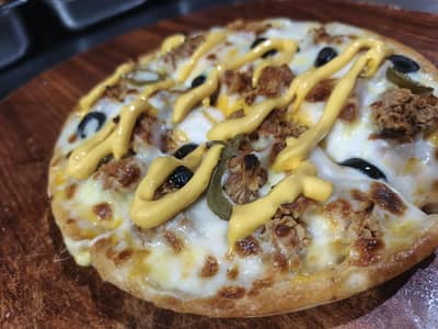 Need Pizza helper/maker