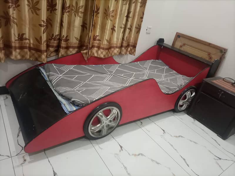 Stylish bed 0