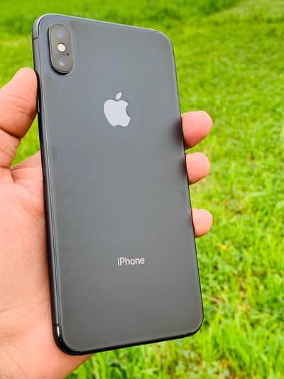 iphone xs max waterproof