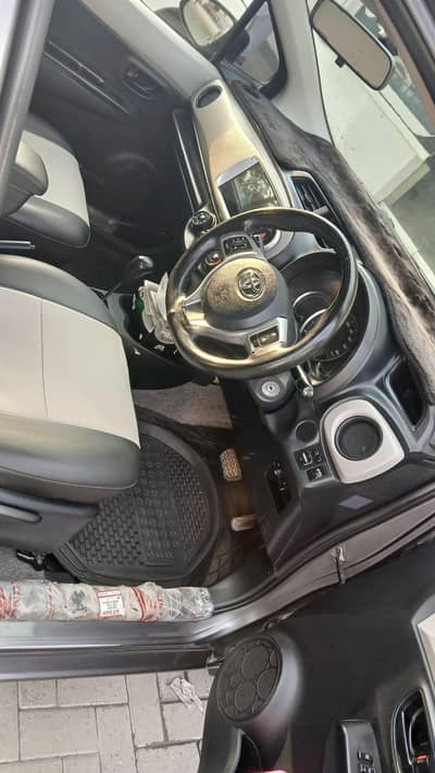 Toyota vitz For Sale