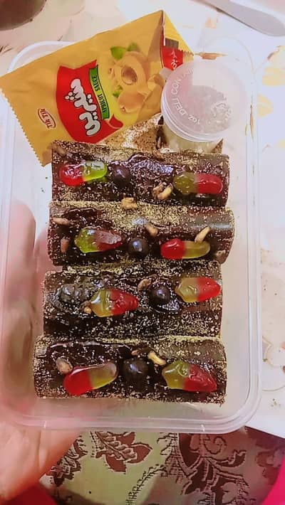 lavashak khaata meetha 