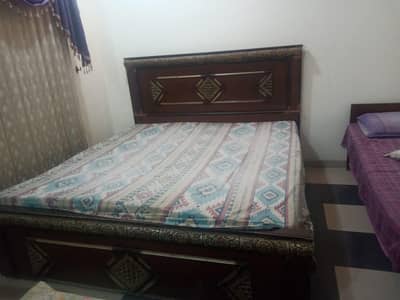used king size bed