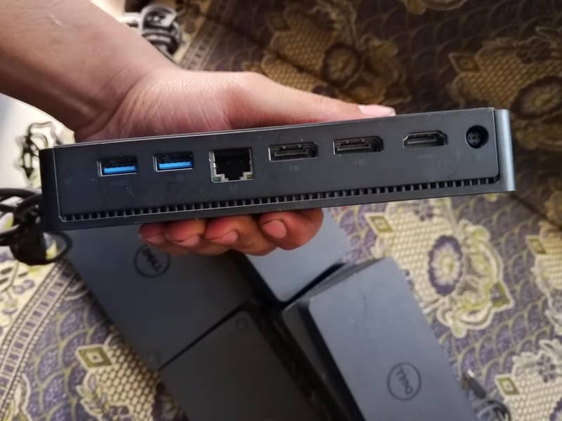 dell docking stations 4