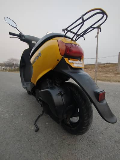 Suzuki Let's 4 | 49cc Japanese Patrol Scooty