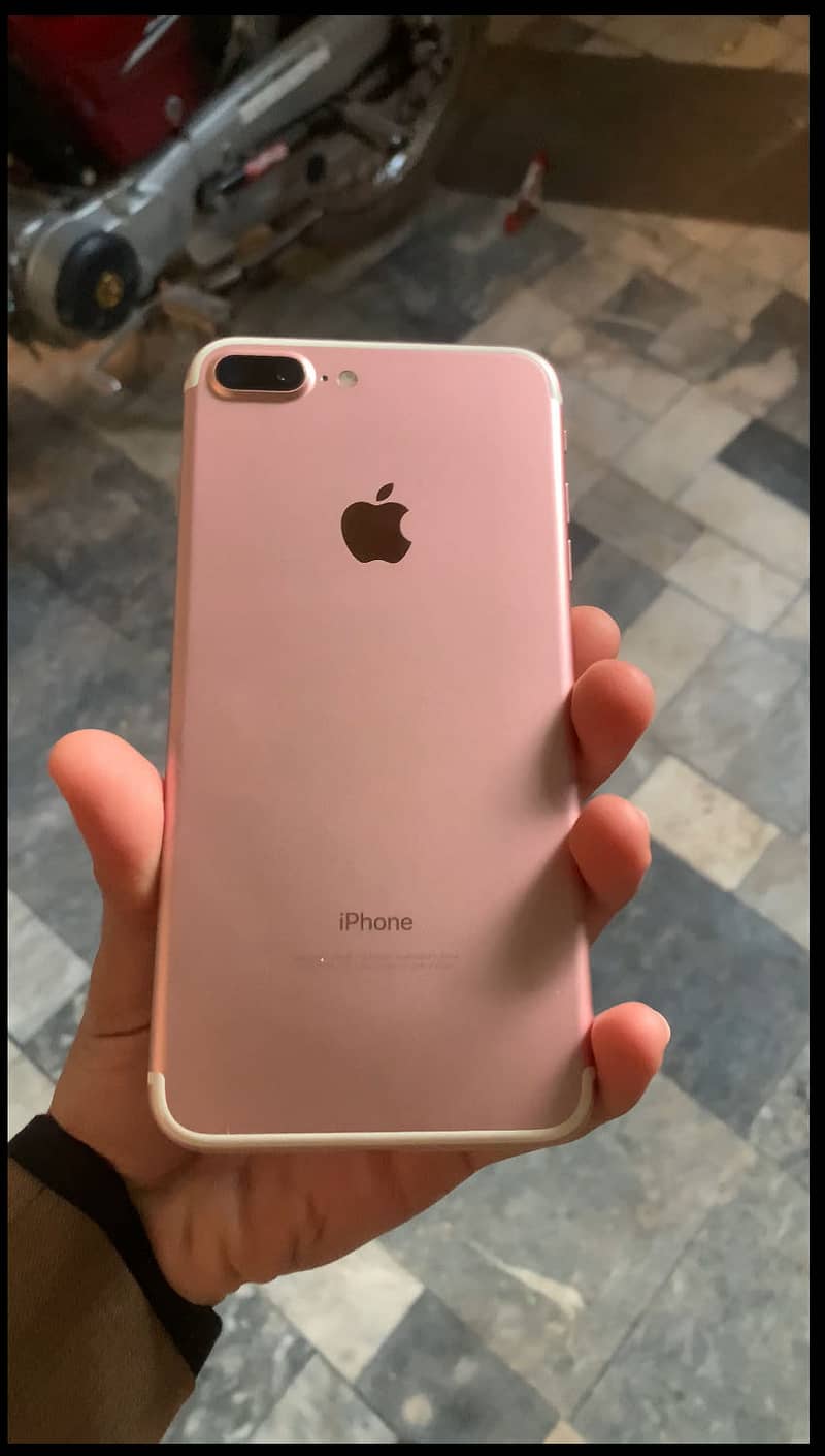 iPhone 7 Plus 0