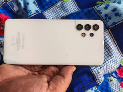 Samsung Galaxy a32 6/128 only phone lush condition