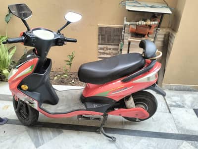 Electric scooty
