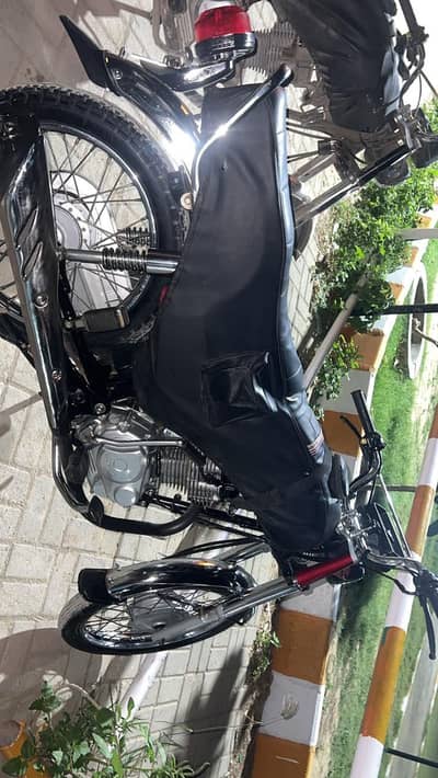 Honda CG 125 2025 1st Owner Karachi Number