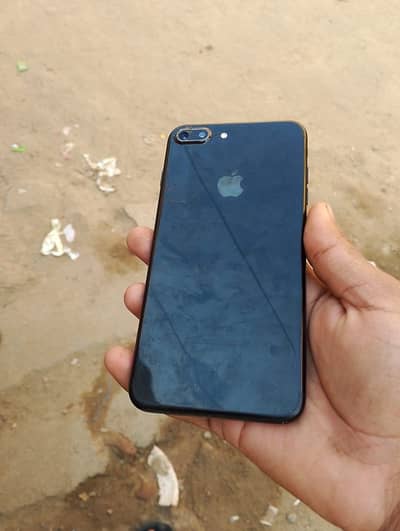 iPhone 7plus pta approved 256 gb camera ka lenz ni hai pr camera thik