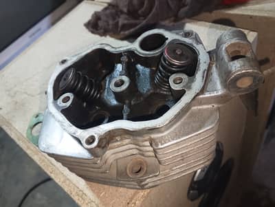 Honda cg 125 old point model haed complete  ok