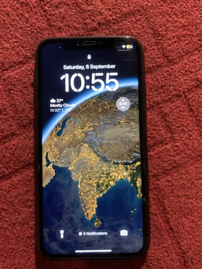 Iphone 11 urgent sale 10 by 10