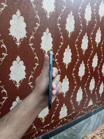 12 pro max 128gb Factory unlock 76 btry health