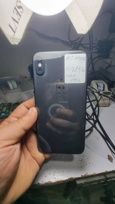 iphone xs max 256GB non pta