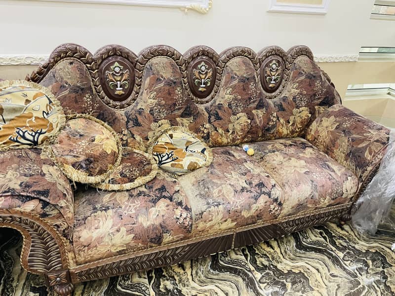 Sofa set with table 4