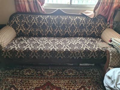 5 Seater Sofa set Wooden Sofa with Taj (Crown)