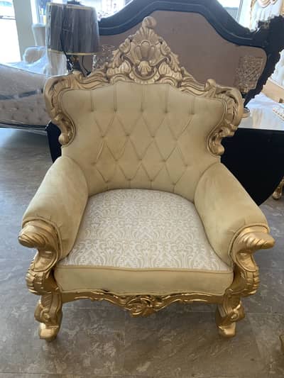 5 seetr sofa urgent sale