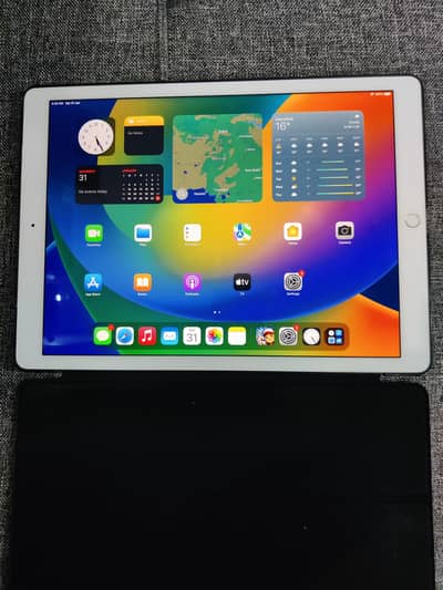 Apple I-Pad Pro 12.9-Inch (128gb)-Wi-Fi + Cellular-Excellent Condition