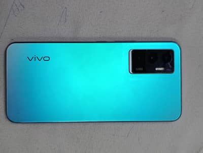 no open full genuine with box and charge